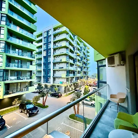 Alezzi Mamaia Nord Apartament *
